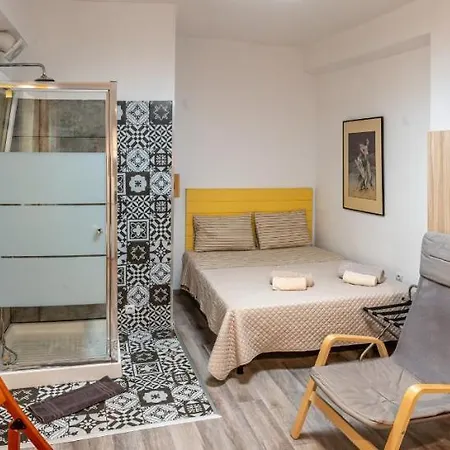 Ground Studio In Bohemian Psiri In The Historic Center-In Vivo Apartments-2